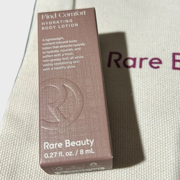 Rare Beauty Find Comfort Lotion + Always an Optimist Pore Diffusing Primer Bag - Picture 2 of 6